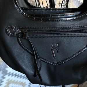 Vera Wang Simply Vera Purse